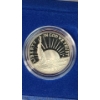 Image 5 : 1986 United States Statue Of Liberty Commemorative Proof Two Coin Set Featuring 90% Silver Dollar