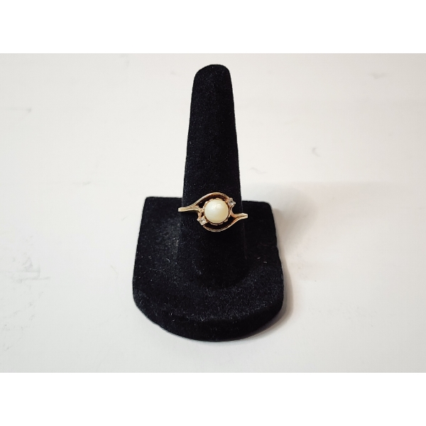 10K Gold Pearl Ring - Size 7 - Total Weight: 2.4g
