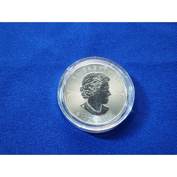 2015 Canadian Silver Maple Leaf 8 Dollars Coin 1-1/2 oz 9999 Fine Silver