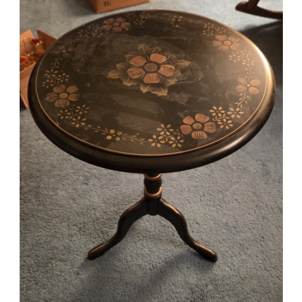 PICKUP IN CANTON - Excellent Condition 22''x15'' Wood Hand Painted Small Table/Plant Stand 