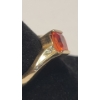 Image 5 : 14K Gold Ring With Princess-Cut Orange Stone & Clear Accent Stone - Size 7 - Weight: 5.1g