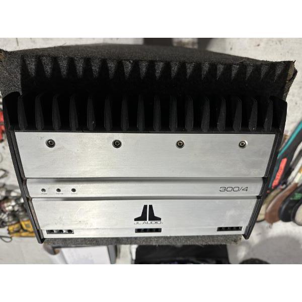 JL Audio 300/4 Amplifier