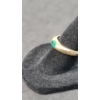 Image 3 : 14K Gold Ring With Green Stone - Size 6 - Total Weight: 2.9g