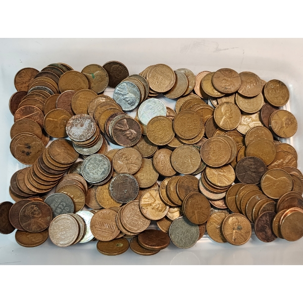 $2.00 Face Value of Assorted Lincoln Cents Including Wheat, Steel, Memorial 
