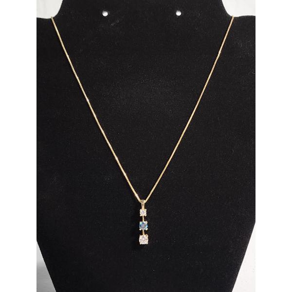 Stunning 18K Yellow Gold 18" Necklace w/ 18K Pendant with Clear & Blue Diamonds TW: 5.4g
