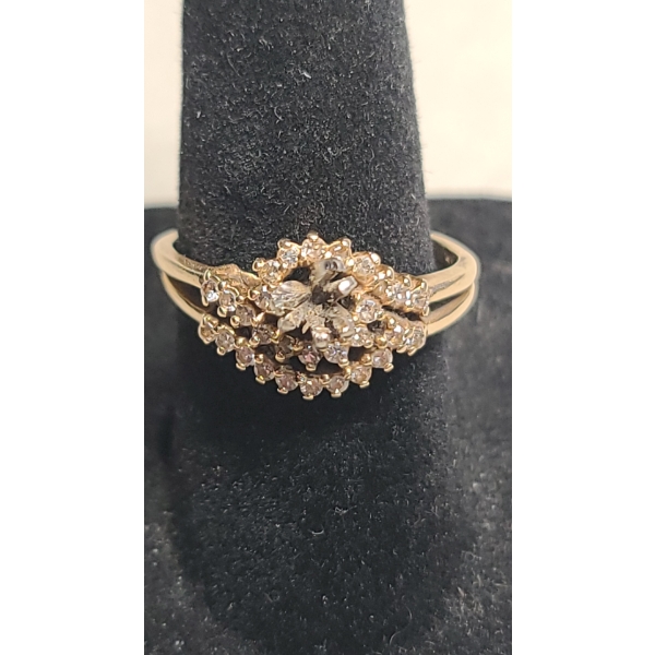 Women's 14K Yellow Gold 6-prong Cluster Estate Ring - Size 6.5 - Weight: 3.9g
