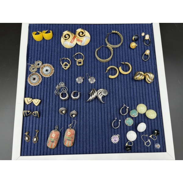 Earrings in individual Boxes - Large Lot of Costume Jewelry - Unique and Beautiful Pieces - Yellow 
