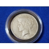 Image 2 : 1923 90% Silver Peace Dollar in Coin Capsule