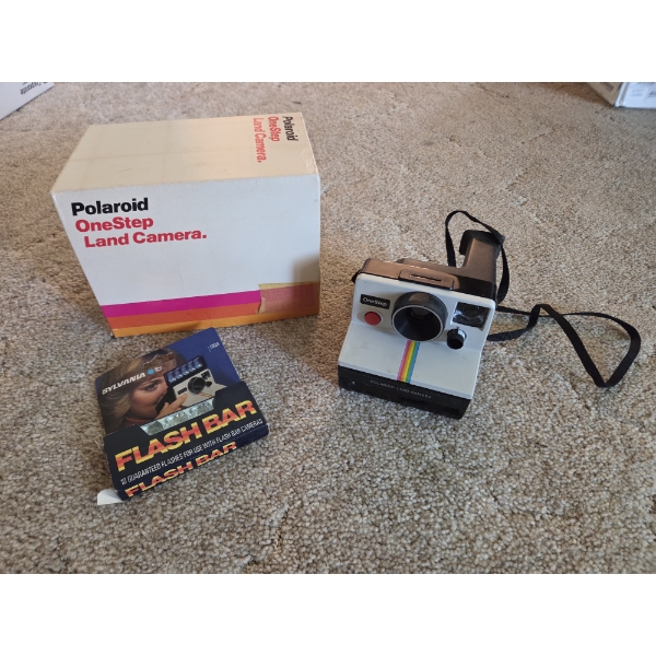 PICKUP IN CANTON - Vintage Polaroid One Step Camera 