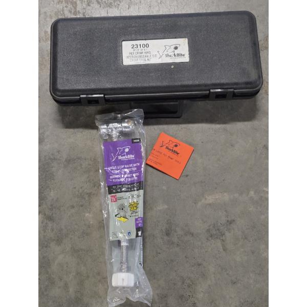 Like New! SharkBite PEX Ring Crimp Tool In Hard Case 