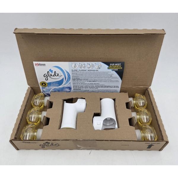 Brand New Glade Plug In Set Including 2 Warmers And 6 Refills! - Fresh Linen Scent