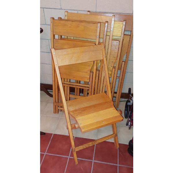 6 Pc Set Of Solid Hardwood Folding Chairs - Excellent