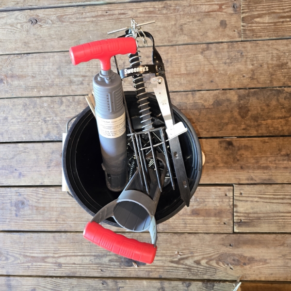 5 Buckets and Mole Traps