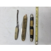 Image 4 : Three Small Vintage Pocket Knives With Velvet Lined Leather Case