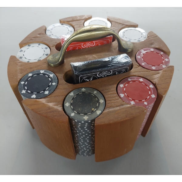 Brand New Set Of Poker Chips In Turnstile