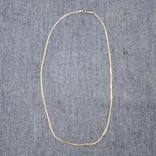 Lovely 14K Yellow Gold Necklace Weighing 2.6 Grams 