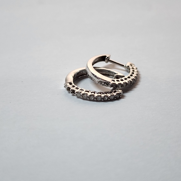 Stunning 14K White Gold Diamond Studded Hoop Earrings - Total Weight: 2.2g