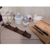Image 1 : Lighted Ceramic Cherub, 3 Trinket Dishes, Small Wood Shelf, And A Cute Bank