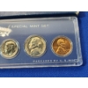 Image 4 : 1966 United States Special Mint Set Including 40% Silver Half Dollar