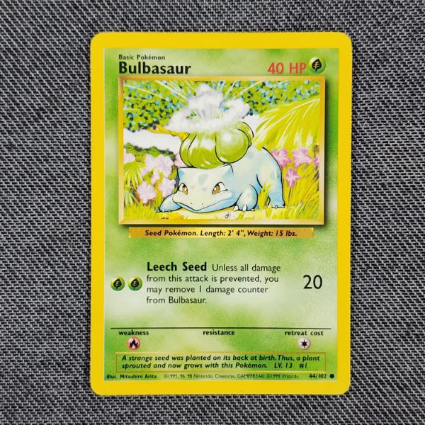 Bulbasaur 44/102 Vintage Base Set Pokemon Trading Card in Near Mint Condition!