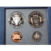 Image 5 : World Cup USA 1994 Commemorative Prestige Coin Set Including Silver Dollar & Clad Half Dollar