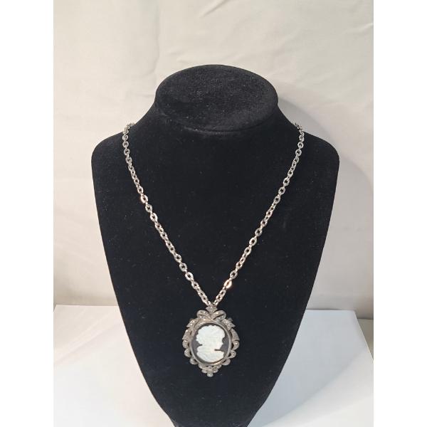 Vintage Sterling Silver Marcasite Onyx Cameo Brooch/Pendant On Non-Sterling 25" Chain -Weight: 13.2g