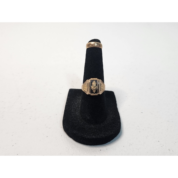 x2 8K Gold Rings: 1938 Class Ring 3.5g & Small Band 1.0g - Total Weight: 4.5g
