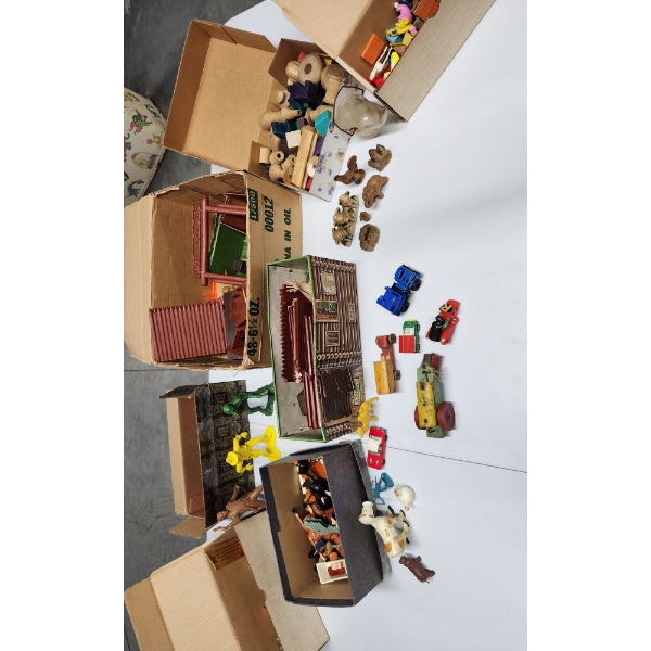 Assorted Vintage Toys Including Austin Road Roller, Tonka, Animals, Marx Fort Apache Tin, & More! 