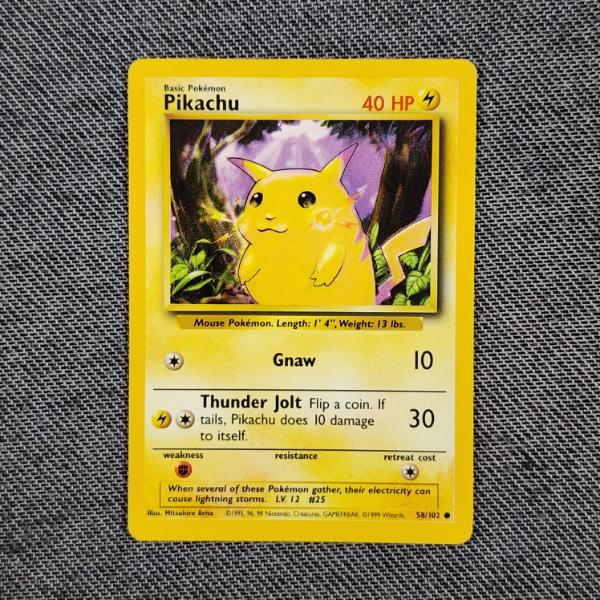 Pikachu 58/102 Vintage Base Set Pokemon Trading Card in Near Mint Condition!