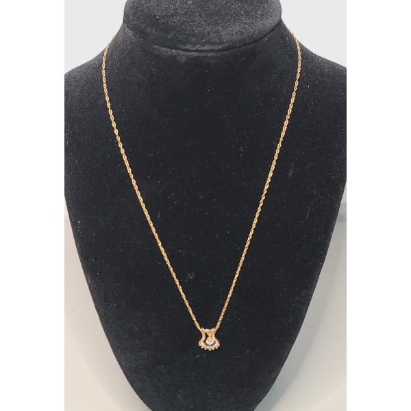 14K Yellow Gold Horshoe Diamond 18" Necklace - Weight: 1.9g