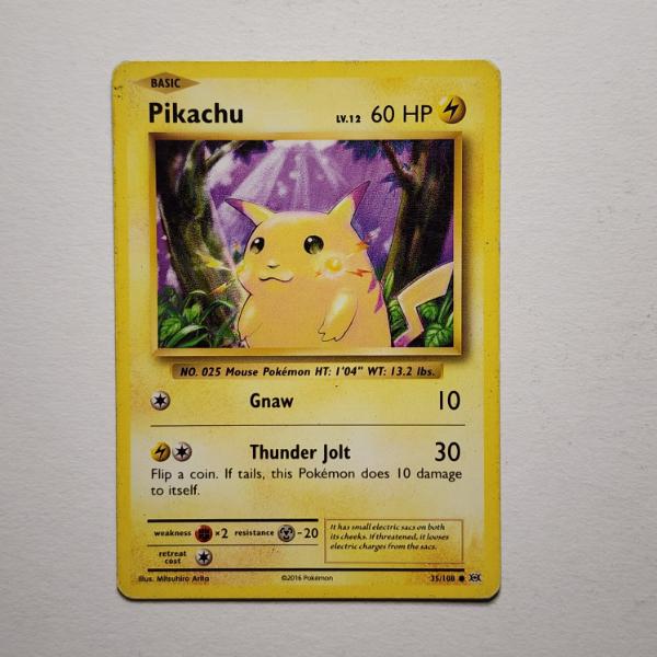 Pikachu 35/108 Evolutions Vintage Pokemon Trading Card 