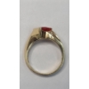 Image 6 : 14K Gold Ring With Princess-Cut Orange Stone & Clear Accent Stone - Size 7 - Weight: 5.1g
