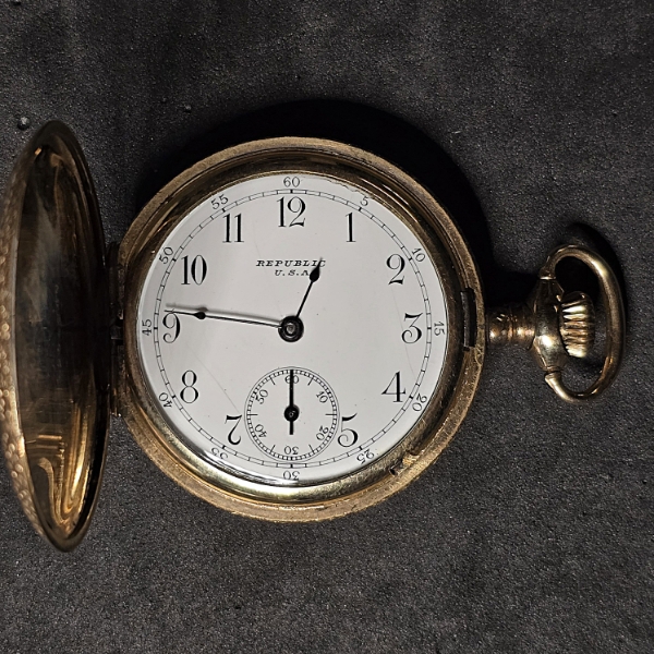 Gold Filled Republic U.S.A. Pocket Watch - Approximately 1.5" - 55.2g TW