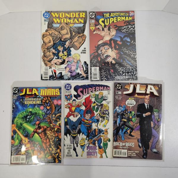 DC Lot of 5 Assorted Comics