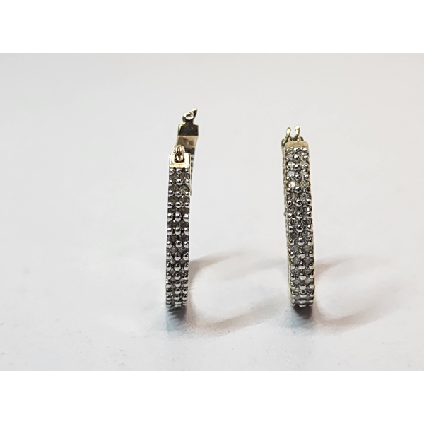 Gorgeous 10K Gold Diamond-Studded Earrings - Total Weight: 4.7g