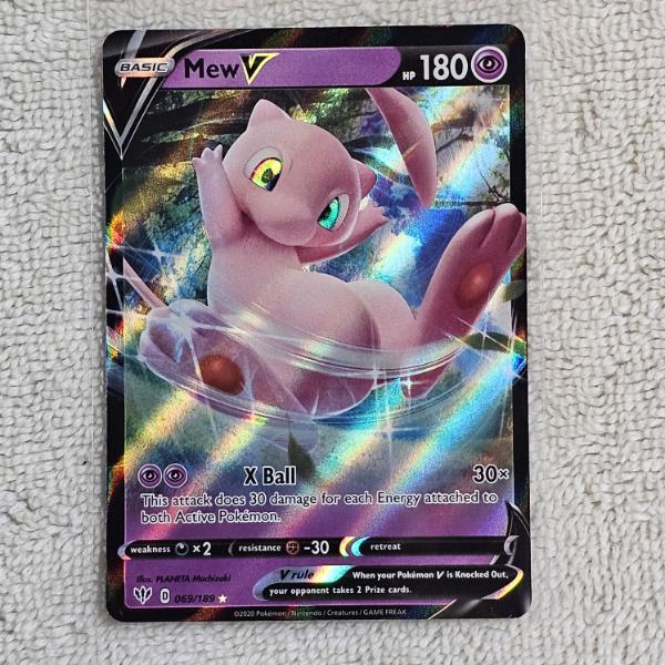 Mew V 069/189 Holo Rare Pokémon Trading Card