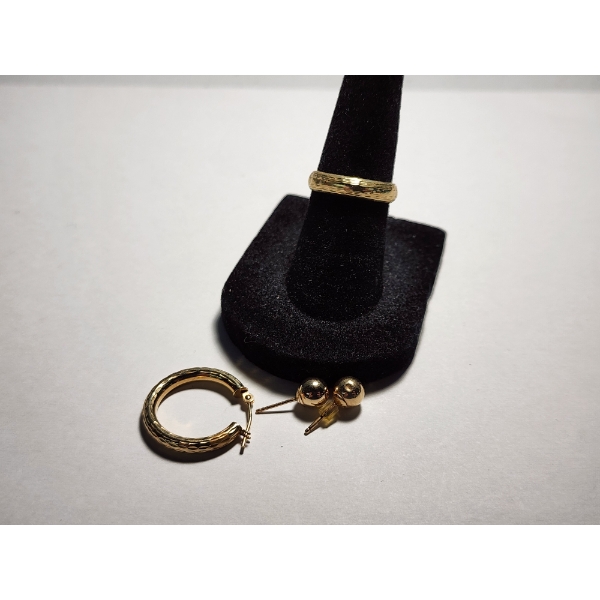 10K Gold Stud Earrings Plus 1Hoop Style and 1 Ring, size 5.5 ,TW 1.5g