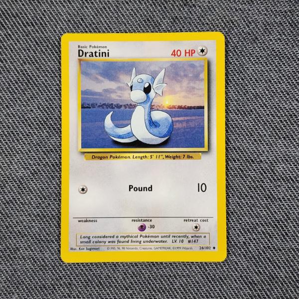 Dratini 26/102 Uncommon Vintage Base Set Pokemon Trading Card in Near Mint Condition!