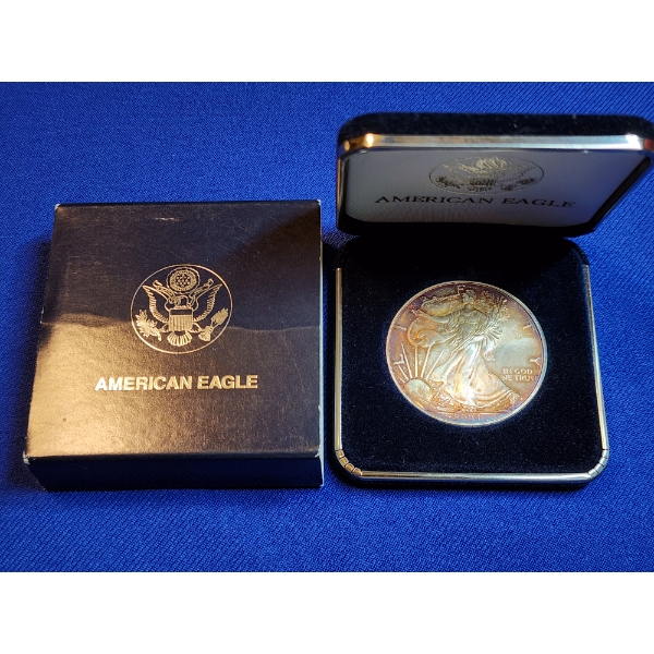 2004 American Silver Eagle - 1 oz .999 Fine Silver Coin with Display Box