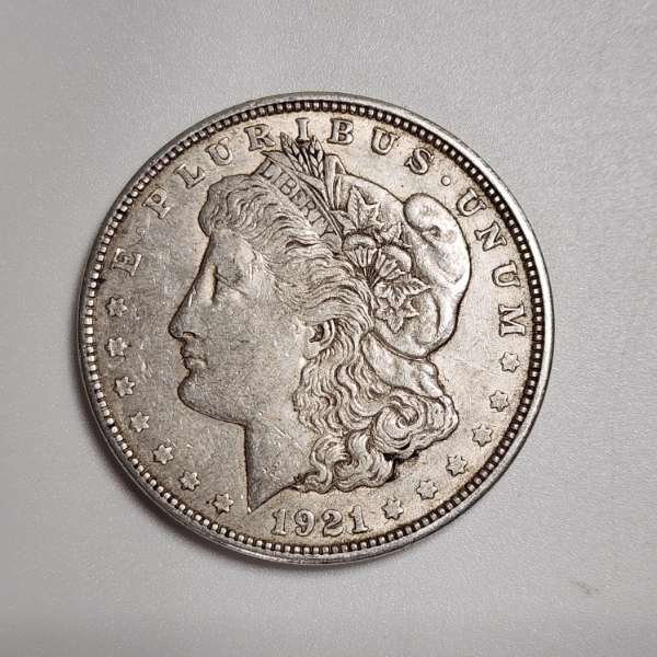 1921 Morgan Silver Dollar - 90% Silver U.S. Coin