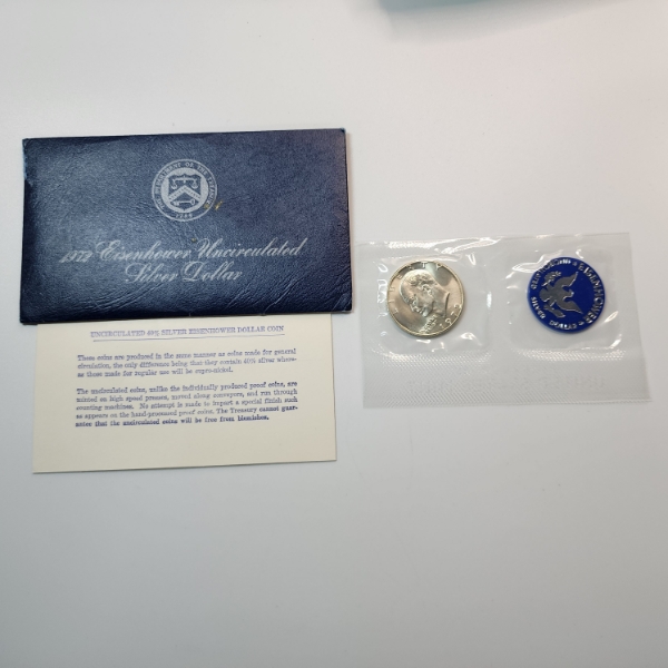 United States Mint 1972 40% Silver Uncirculated Eisenhower Dollar in Original Blue Packaging
