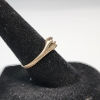 Image 2 : 10K Yellow Gold Ring - Size 8 - Total Weight: 1.3g