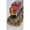 Image 3 : LIONEL DEISEL LOCOMOTIVE MUSIC BOX - " SANTA FE 2000" - PLAYS  "CHATTA-NOOGA-CHOO-CHOO" EXCELLENT