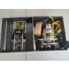 Image 2 : Vintage Stanley Router Kit with Accessories and Metal Carrying Case