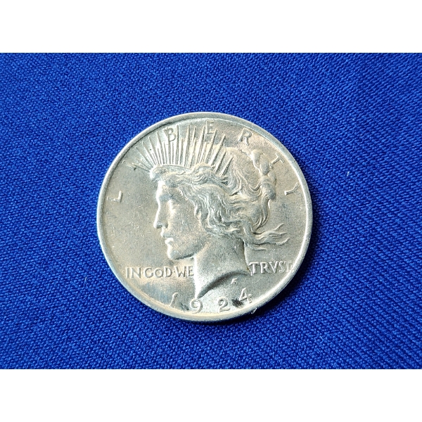Beautiful 1924 Silver Peace Dollar 