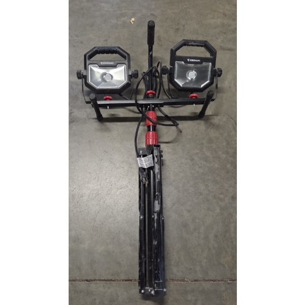 Excellent Condition LED Jobsmart Tripod Light