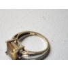 Image 3 : Gorgeous 10K Gold Ring with Large Princess Citrine-Style Gemstone - Size 7.5 - TW: 2.9g