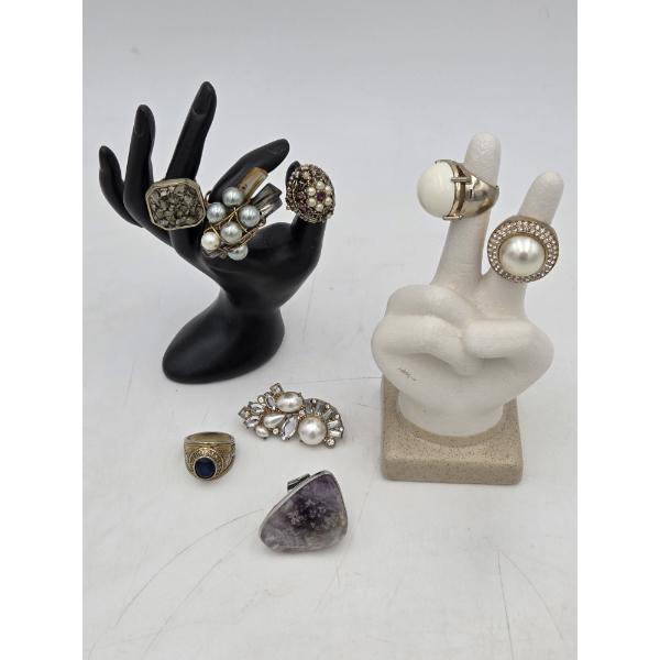 Awesome Vintage 8 Chunky Ring Group 