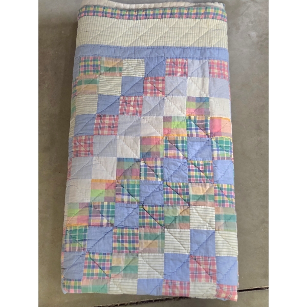 Very Pretty Quilted Full-Queen Size Bed Spread In Great Condition 