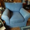 Image 2 : 7 ft Living Room Sofa / Couch & 3 ft Chair